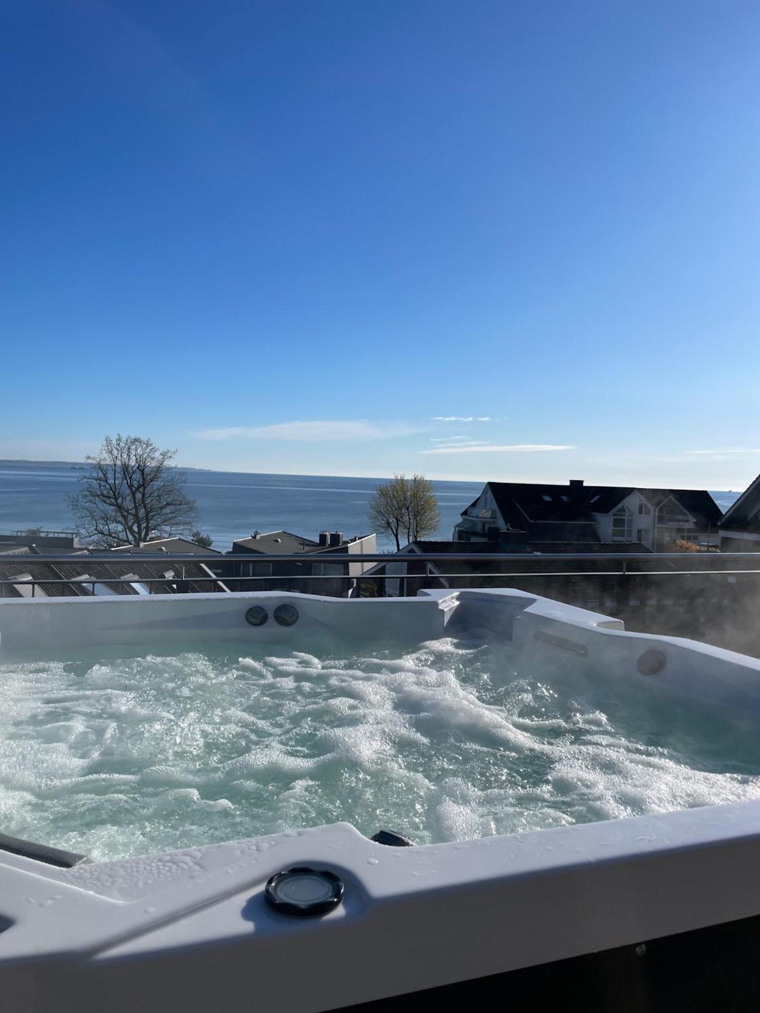 My Baltic Sea - Ferienwohnungen Im Ocean Hill シャルボイツ エクステリア 写真